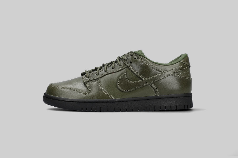 Nike Dunk Low 'Army Olive and Black' - IQ3342-300