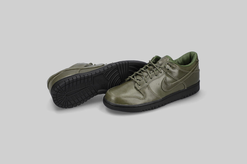 Nike Dunk Low 'Army Olive and Black' - IQ3342-300 - Lust México