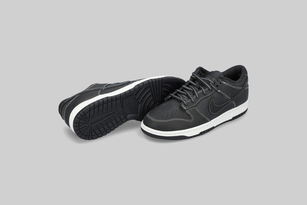 Nike Dunk Low Off 'Noir and Summit White' - IO4550-001