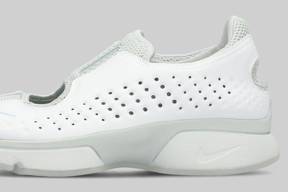 Women's Nike Rift 2 'Summit White and Swan' - IQ8006-100