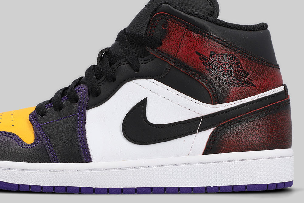 Air Jordan 1 Mid SE 'True Red' - IQ9383-611 - Lust México