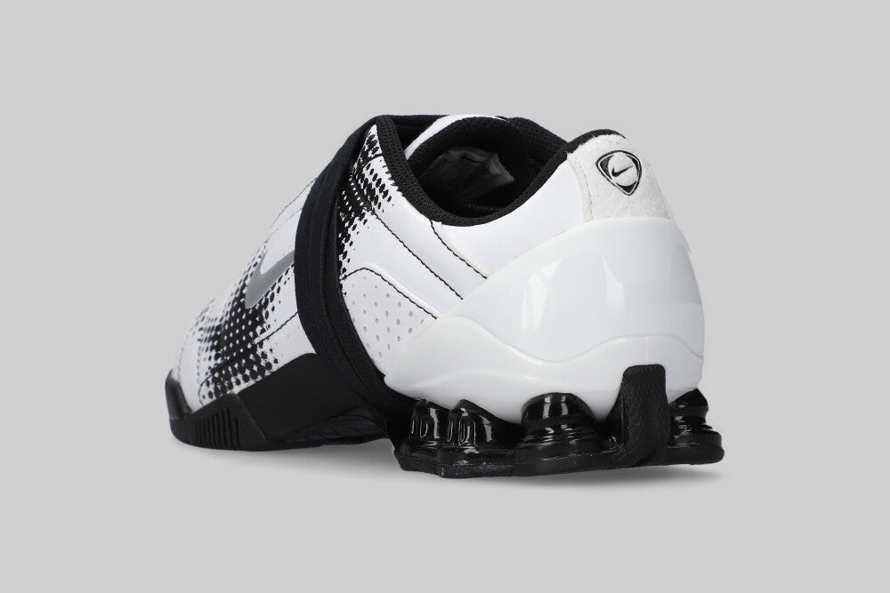 Women's Total 90 Shox Magia 'White and Black' - IR8176-100 - Lust México