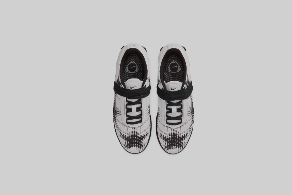 Women's Total 90 Shox Magia 'White and Black' - IR8176-100