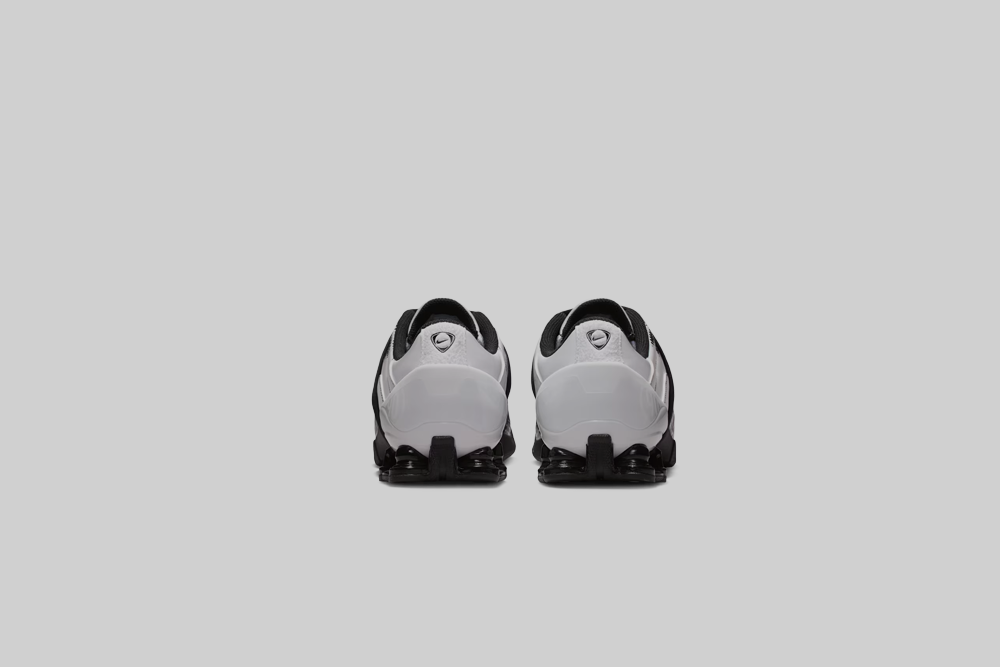 Women's Total 90 Shox Magia 'White and Black' - IR8176-100