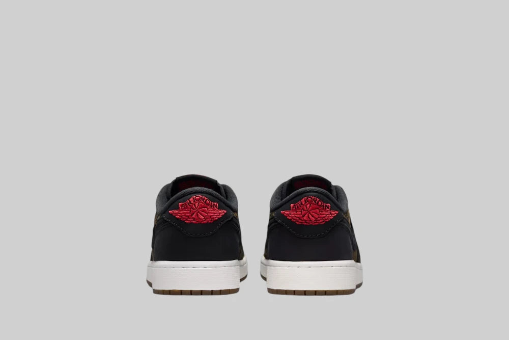 Air Jordan 1 Retro Low OG "Laser" 'Black and Varsity Red' (GS) - IV7010-001 - Lust México