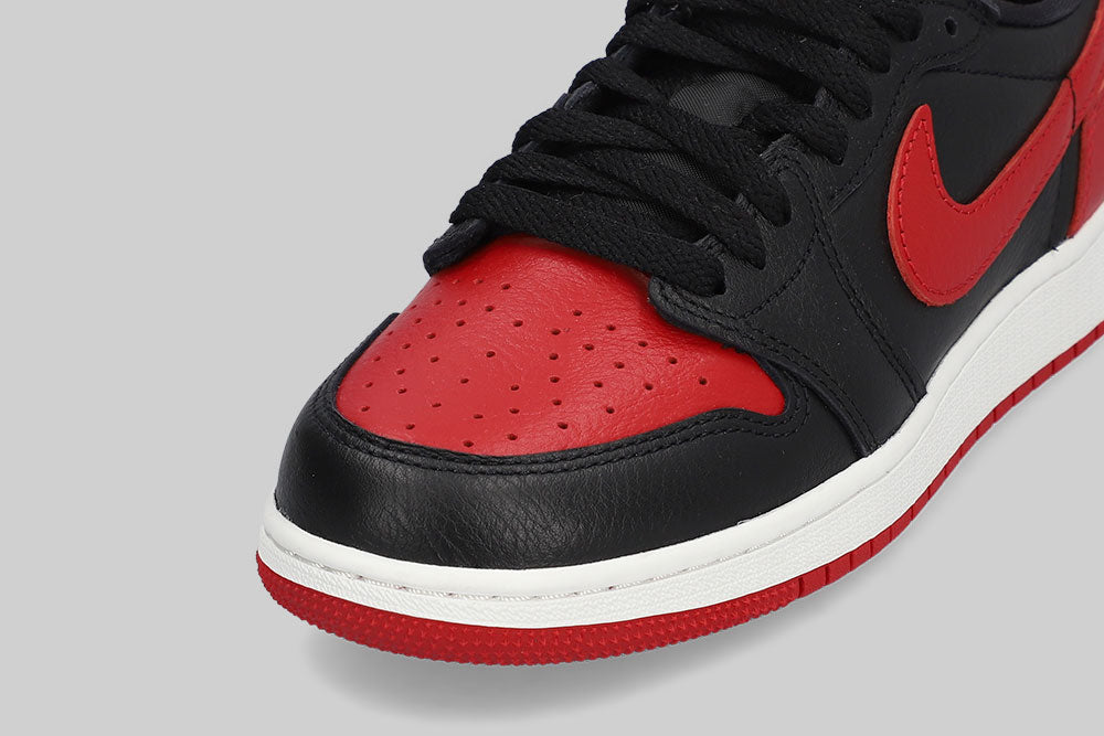 Air Jordan 1 Retro Low OG "Banned" 'Black and Varsity Red' (GS) - IW6277-001