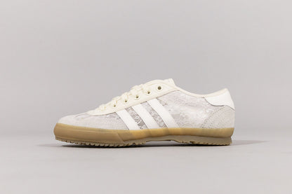 NAKED Copenhagen x adidas Tischtennis &