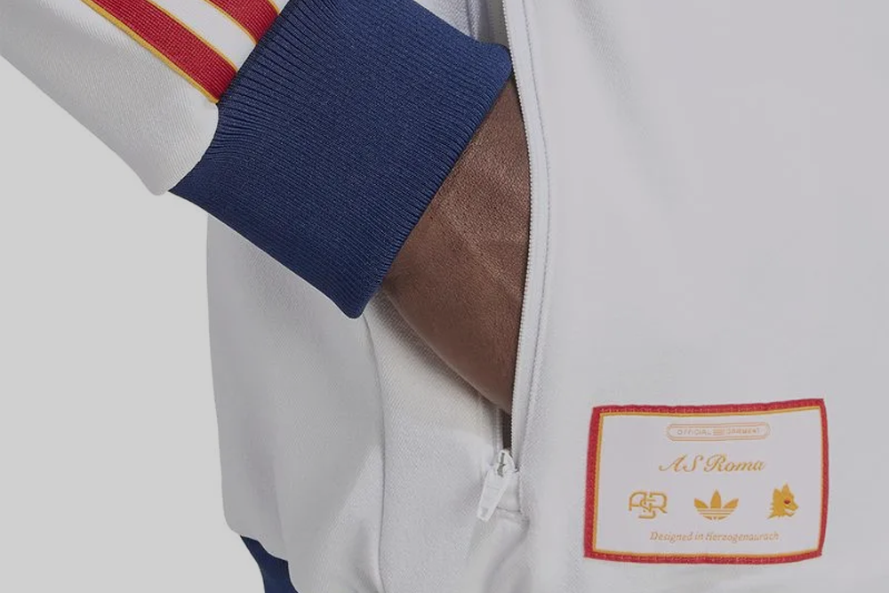 ROMA ICON TT WHITE/DKBLUE APP - TOP - MEN - ADULT - INLINE - WI - 25 en Lust México