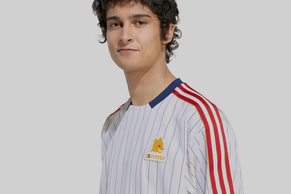 ROMA ICON JSY WHITE/DKBLUE APP - TOP - MEN - ADULT - INLINE - WI - 25 en Lust México