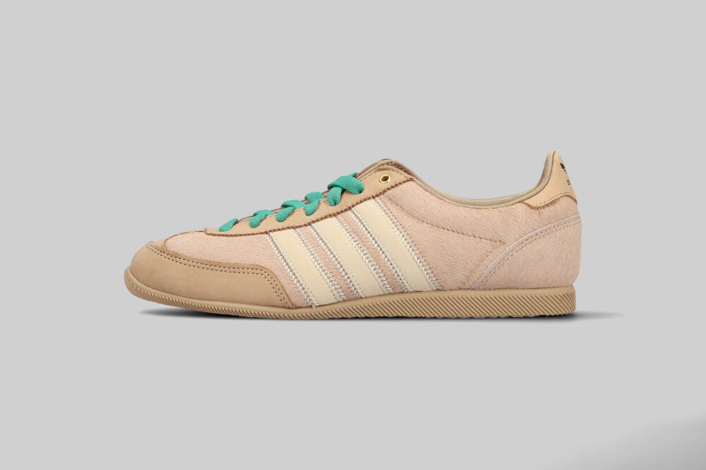 Women's adidas Japan 'Warm Sandstone Crystal Sand Pony' - JP6148 FTW - SNEAKERS - WOMEN - ADULT - INLINE - WI - 25 en Lust México
