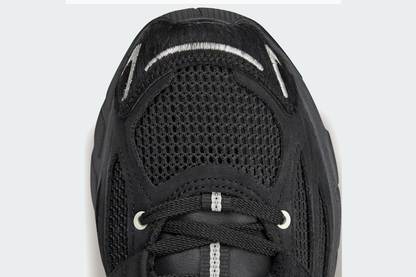 adidas Adistar Cushion x SFTM &