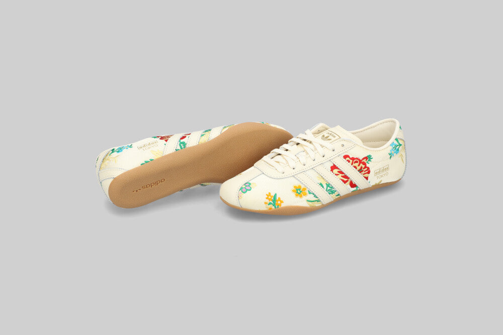 Women's adidas Tokyo 'Floral Embroidery' FTW - SNEAKERS - WOMEN - ADULT - INLINE - FA - 25 en Lust México
