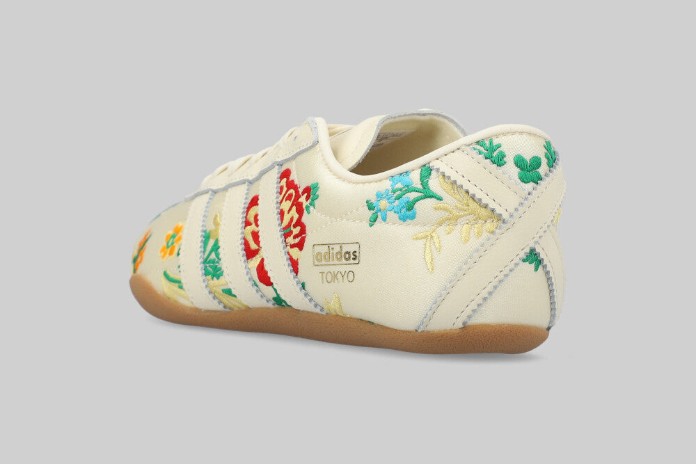 Women's adidas Tokyo 'Floral Embroidery' FTW - SNEAKERS - WOMEN - ADULT - INLINE - FA - 25 en Lust México