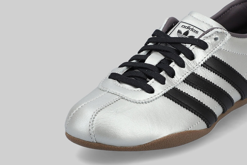 Women's adidas Tokyo 'Silver Metallic' - [sku] - Lust México