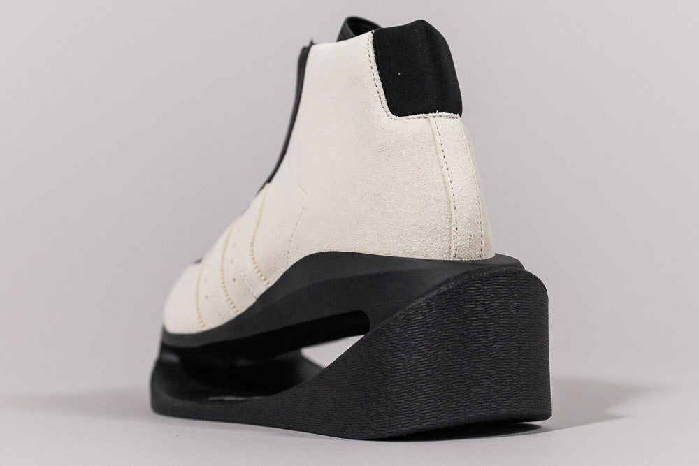 adidas Y-3 Gendo Pro Model &