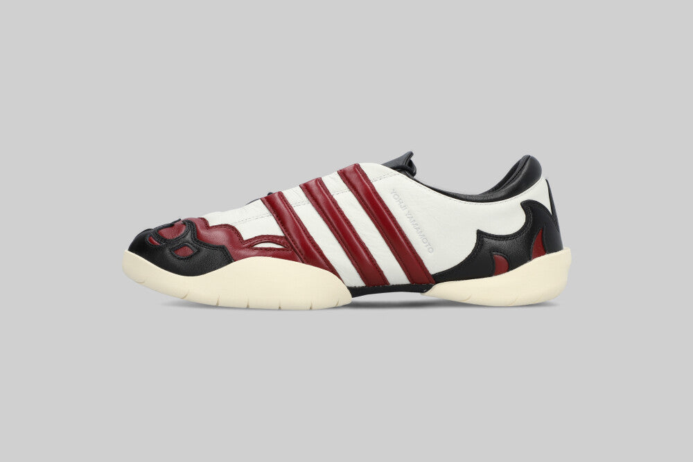 adidas Y-3 Regu 2002 'Orbit Grey and Collegiate Burgundy' - JQ8824 FTW - SNEAKERS - MEN - ADULT - QS - WI - 25 en Lust México