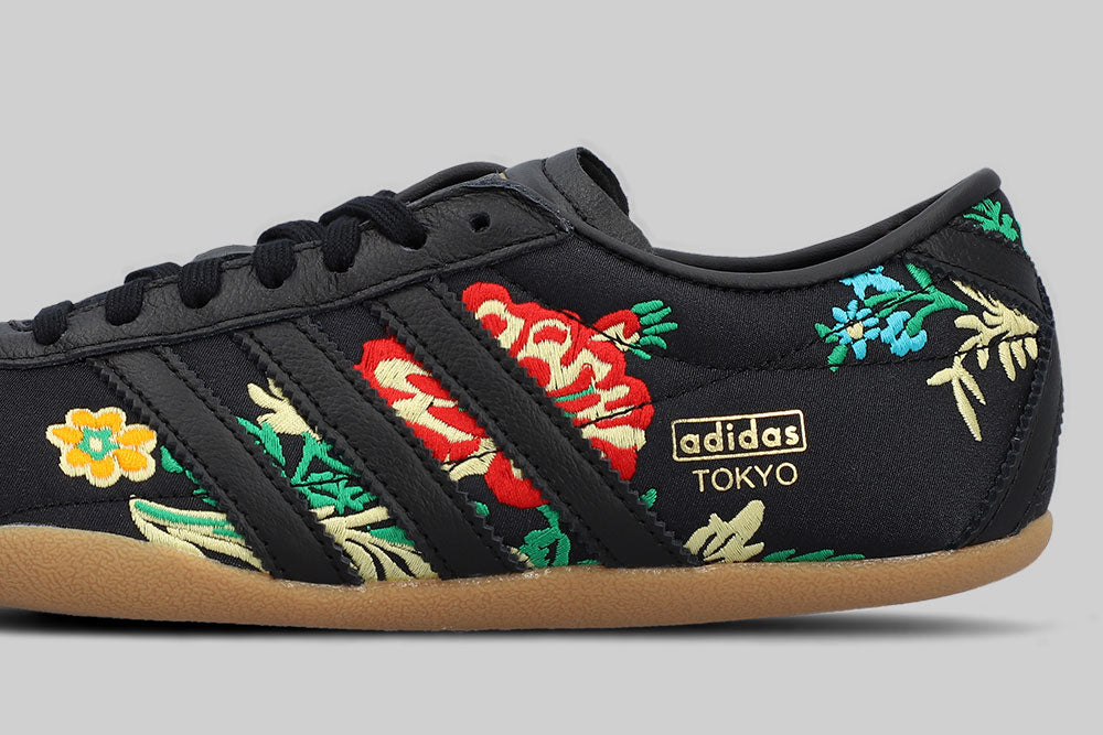 Women's adidas Tokyo 'Floral Embroidery' FTW - SNEAKERS - WOMEN - ADULT - INLINE - FA - 25 en Lust México