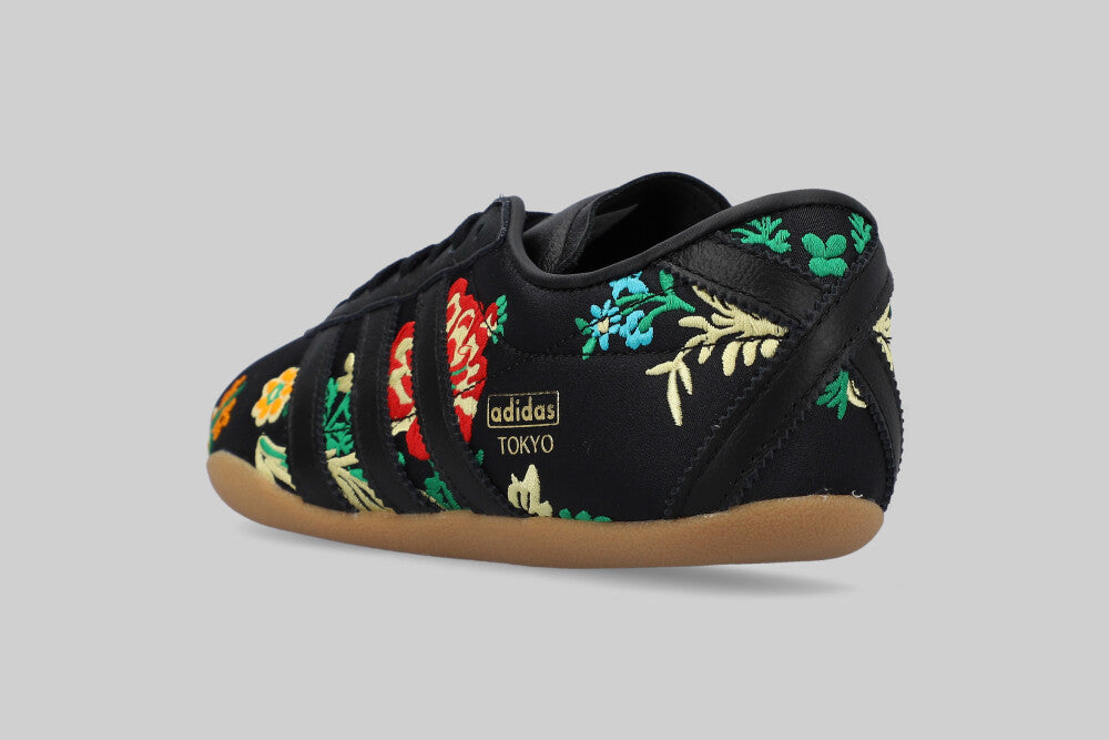 Women's adidas Tokyo 'Floral Embroidery' FTW - SNEAKERS - WOMEN - ADULT - INLINE - FA - 25 en Lust México