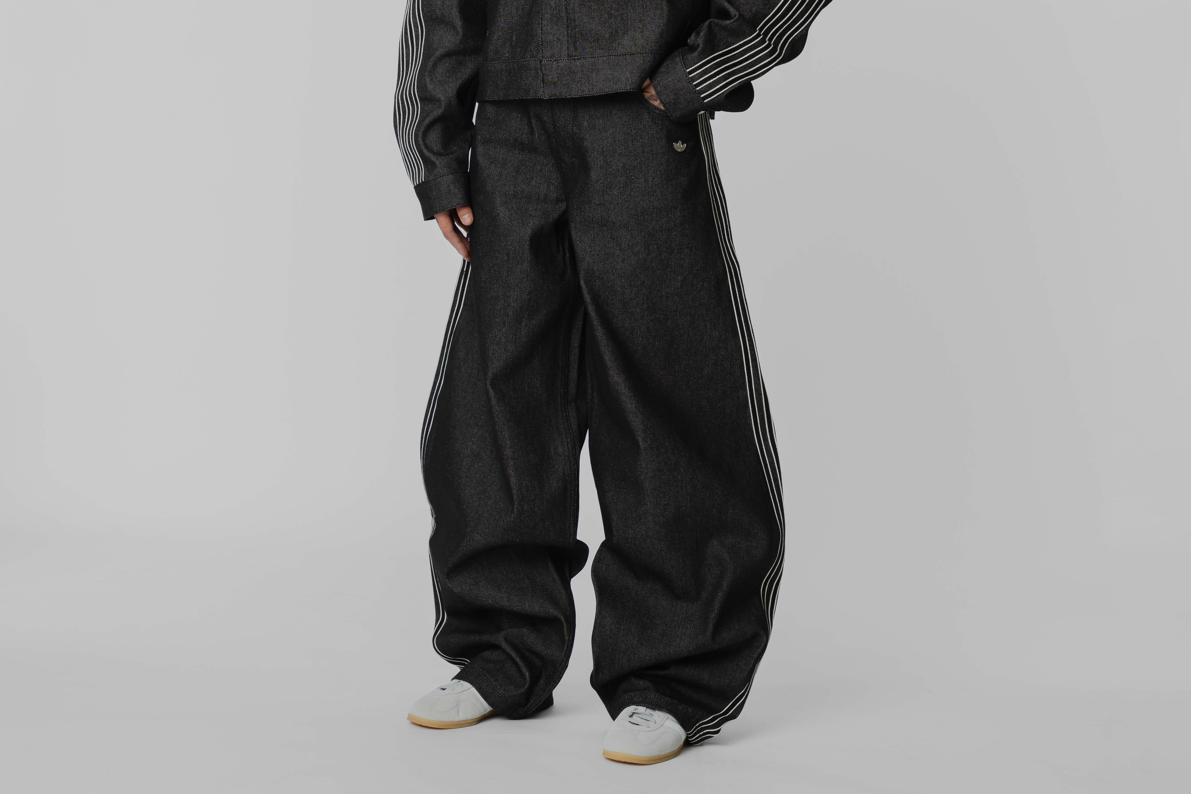 adidas Black Premium Essentials Denim Pants - JV7773 APP - BOTTOM - UNISEX - ADULT - INLINE - FA - 25 en Lust México