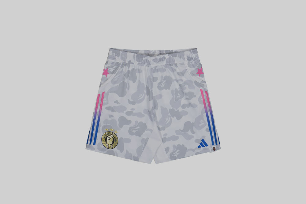 adidas x BAPE Soccer Shorts - KB2205 APP - BOTTOM - UNISEX - ADULT - QS - FA - 25 en Lust México