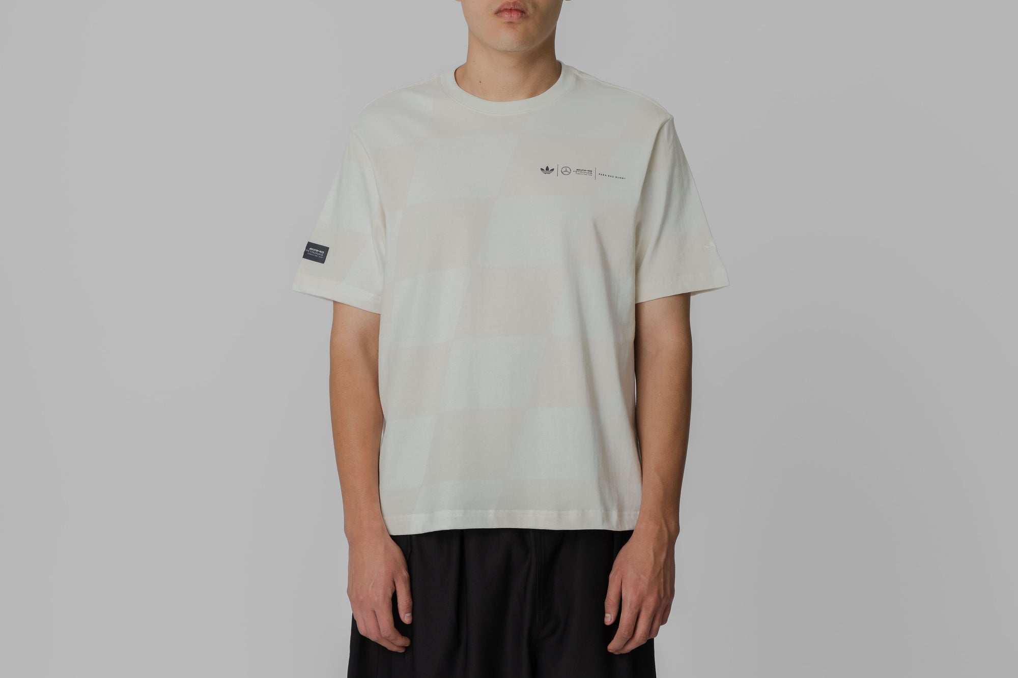 adidas x Bad Bunny x Mercedes F1 Racing Tee - KD7593 APP - TOP - UNISEX - ADULT - QS - WI - 25 en Lust México