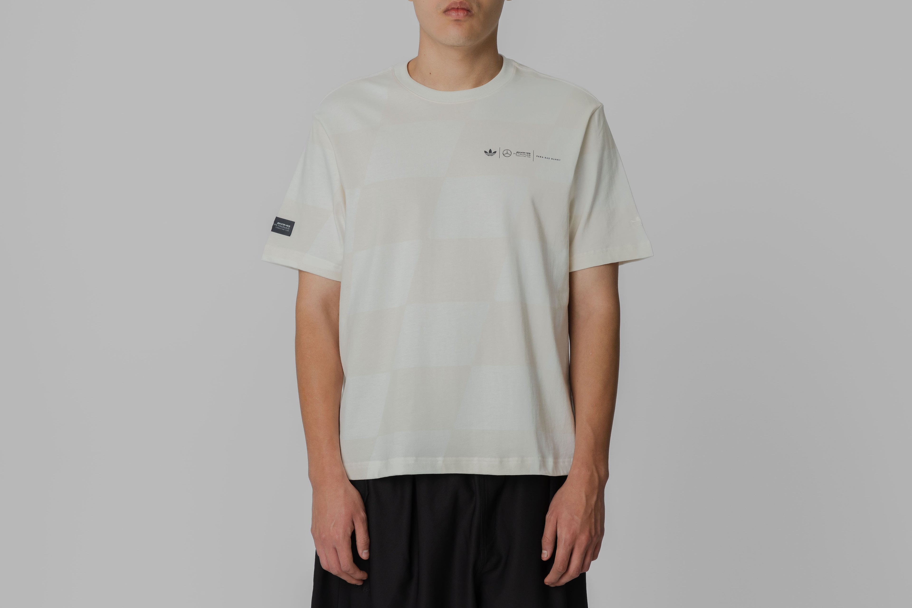 adidas x Bad Bunny x Mercedes F1 Racing Tee - KD7593 APP - TOP - UNISEX - ADULT - QS - WI - 25 en Lust México