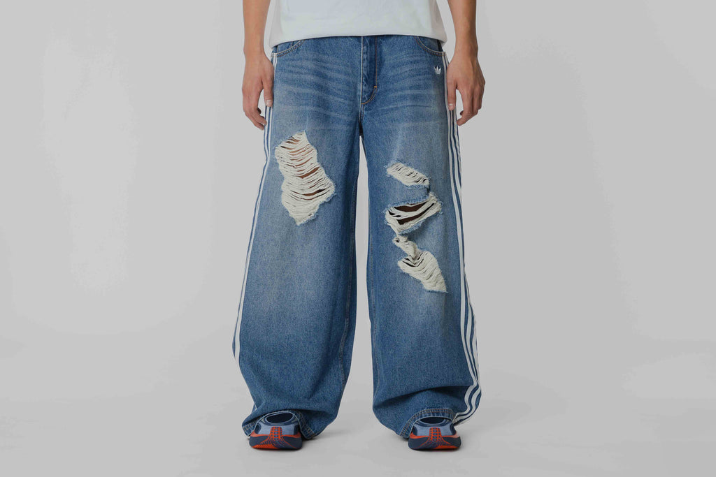 Women's adidas Originals Loose Denim Distressed Pants - KE3300