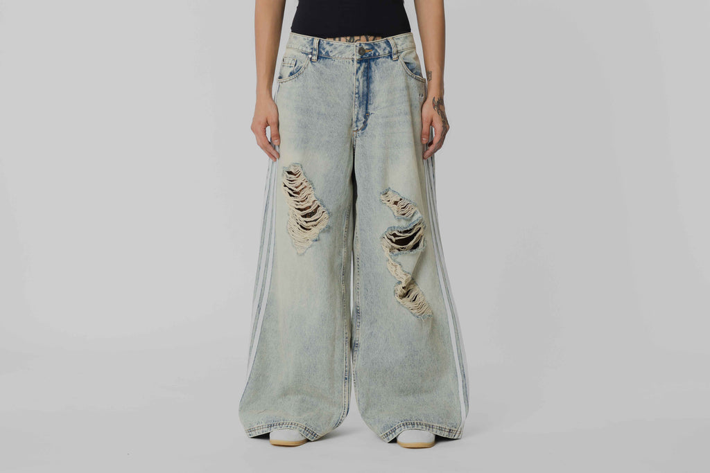 Women's adidas Originals Loose Denim Distressed Pants- KE3301