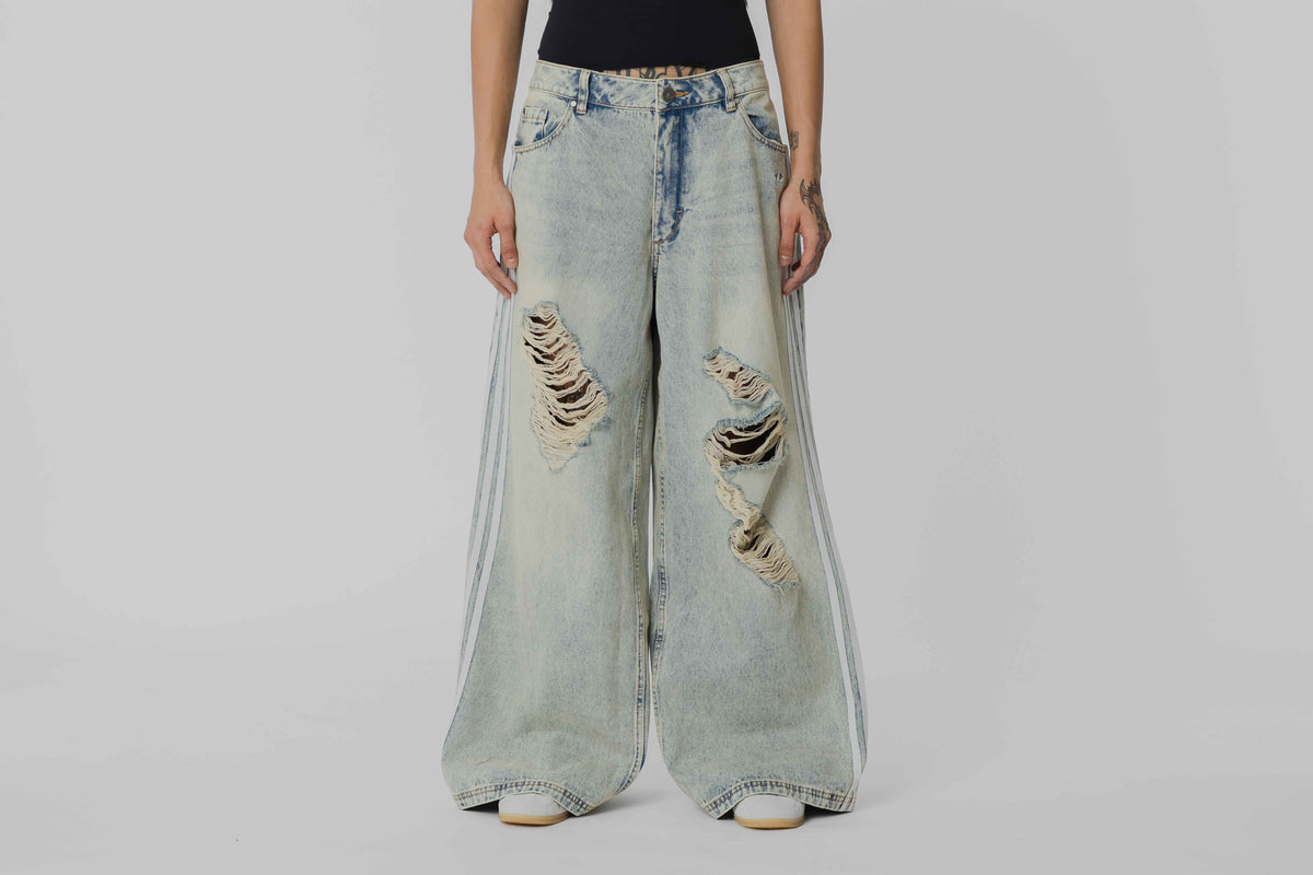 Women's adidas Originals Loose Denim Distressed Pants- KE3301