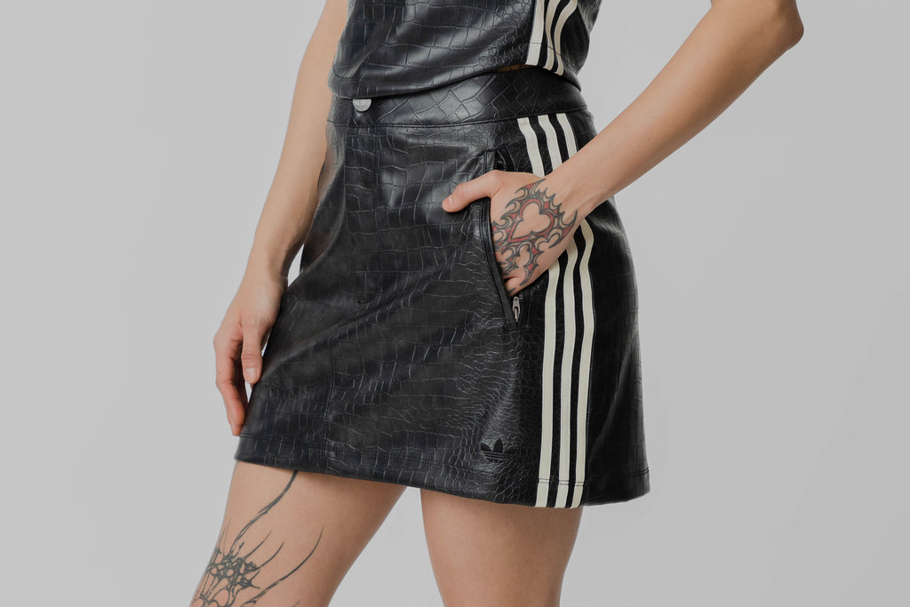 Women's adidas Pleather Short Skirt - KE5034 - Lust México