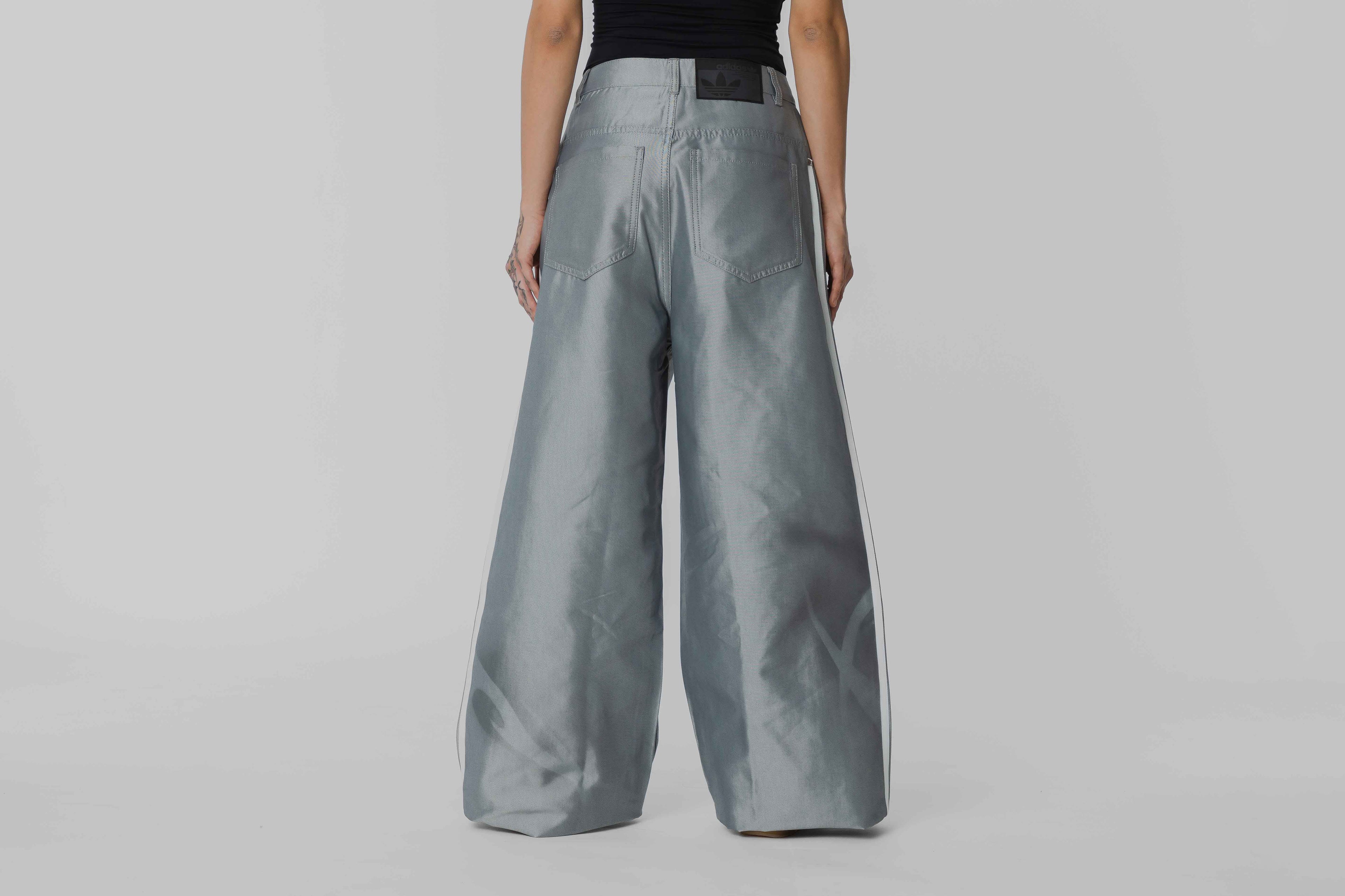 Women's adidas Adilenium Season 4 Teamgeist Baggy Shine Denim Pants - KE9800 APP - BOTTOM - UNISEX - ADULT - INLINE - FA - 25 en Lust México