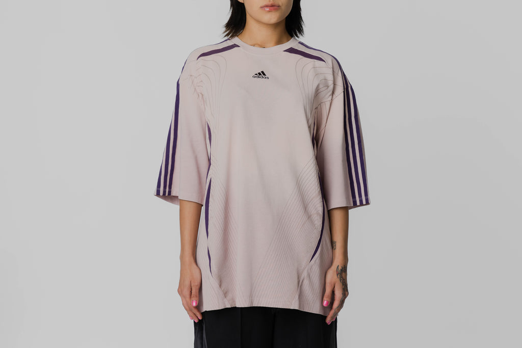 Women's adidas Adilenium Season 4 Teamgeist Oversized Washed Tee - KE9808 APP - TOP - UNISEX - ADULT - INLINE - FA - 25 en Lust México