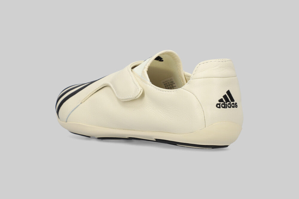 adidas x Pharrell Williams Vario Flat Earther 'White' - KI7668 - Lust México