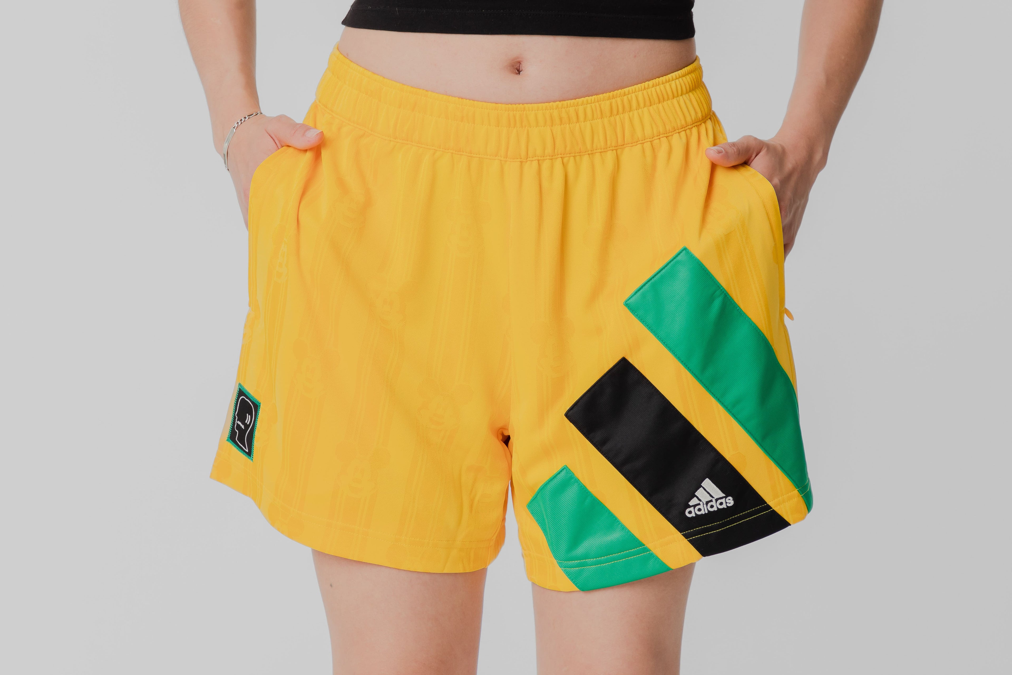 adidas x Brain Dead x Disney Football Short - KR5197 - Lust México