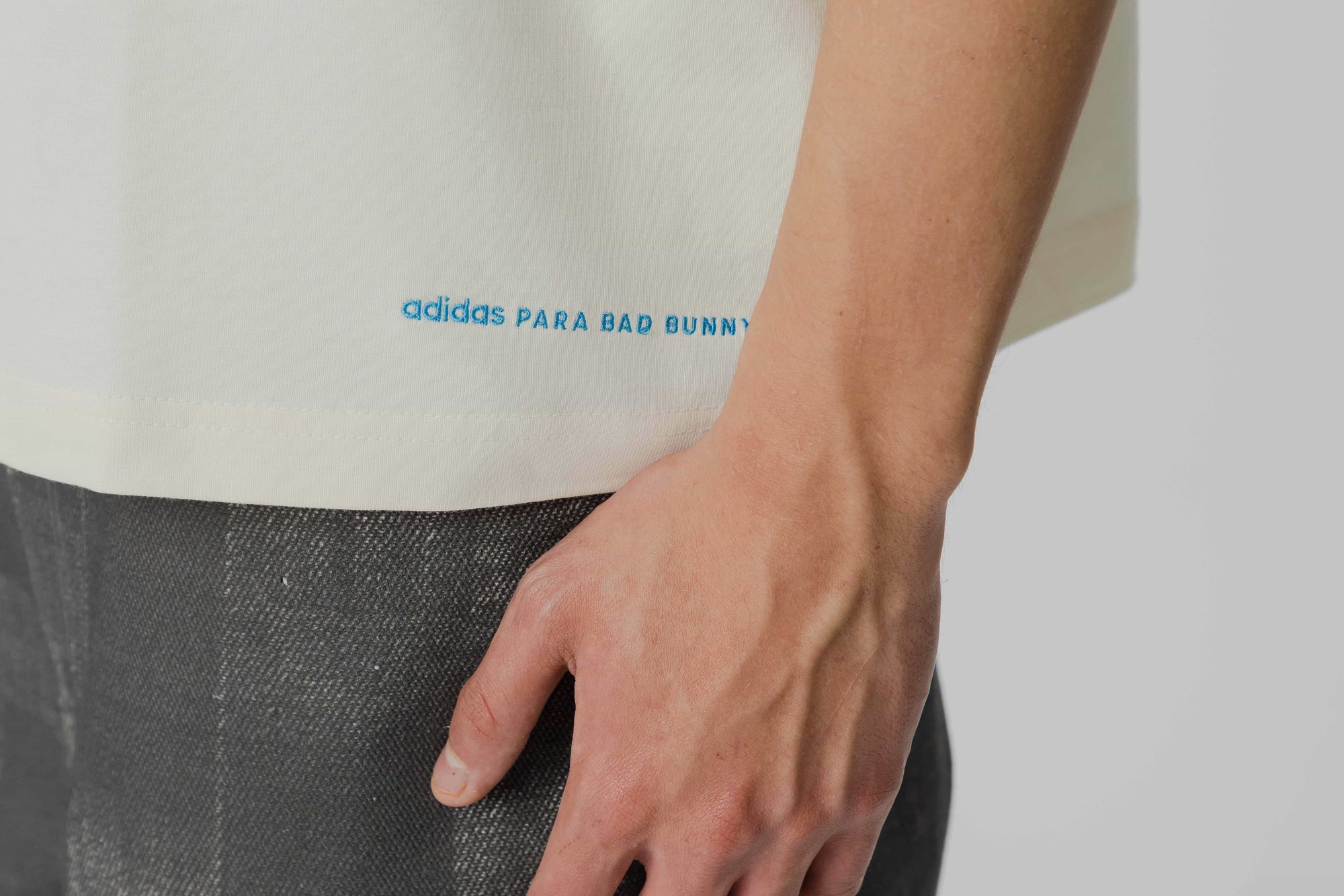 adidas para Bad Bunny CDMX SS Tee - KX4477