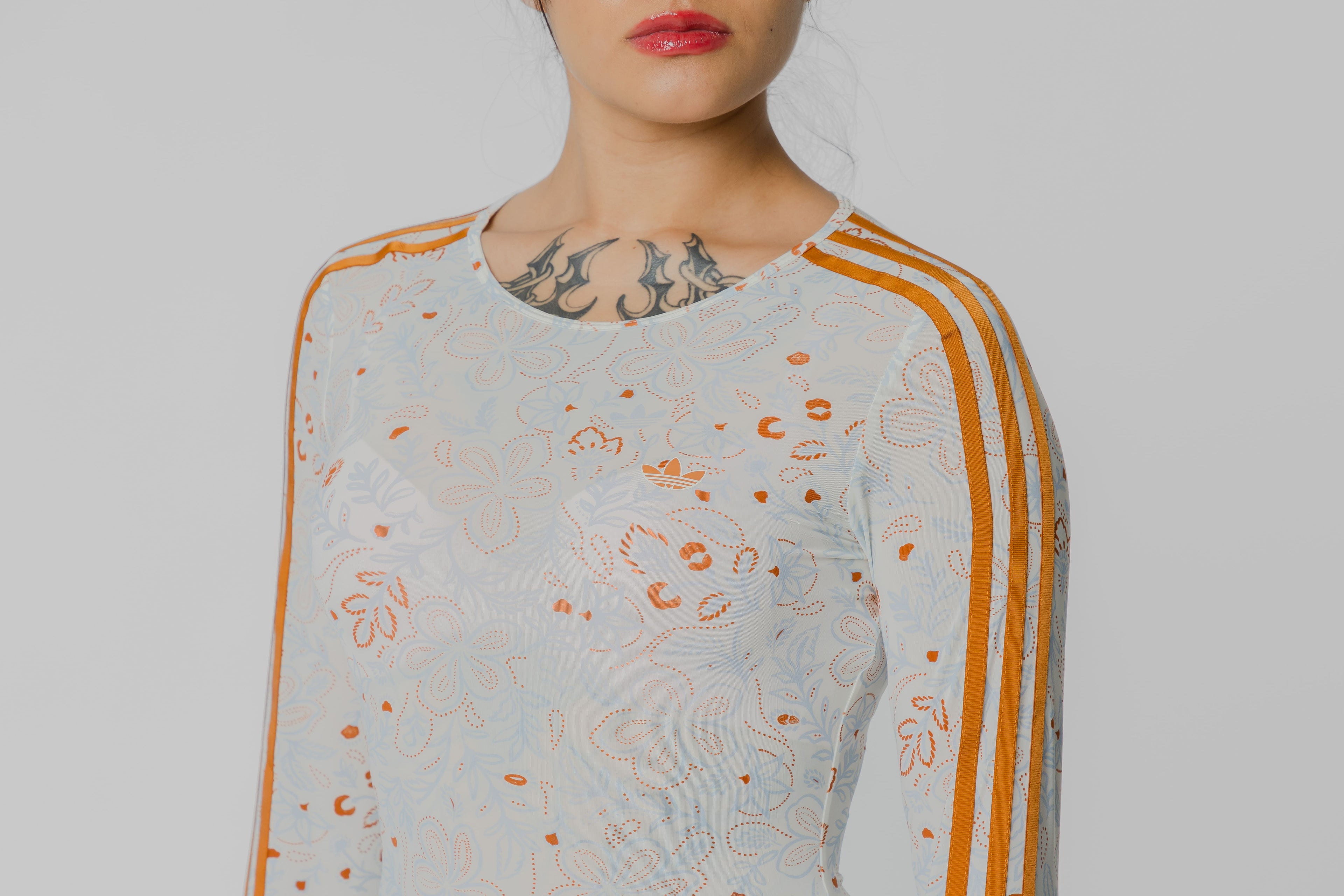 Women's adidas Summer Glow Graphic LS Mesh - KY8138 - Lust México