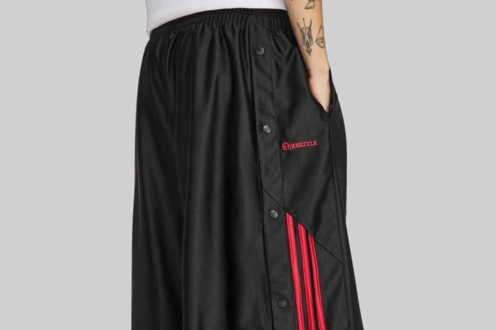 adidas x Willy Chavarria Dazzle Shorts - KZ3117 - Lust México