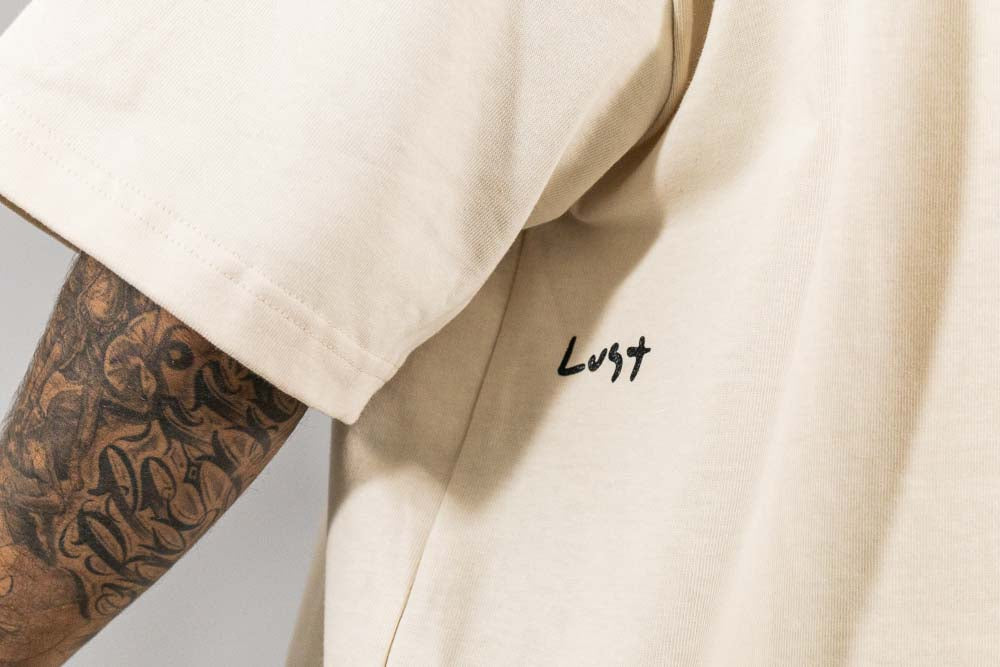 Lust Daily Essentials Minilogo Back Tee 'Avena' - [sku] - Lust México