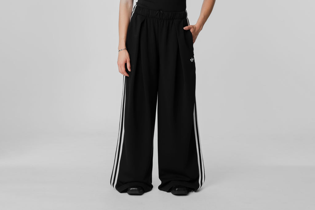 Women's adidas Originals x JENNIE Pleated Track Pants - LD8922 - Lust México