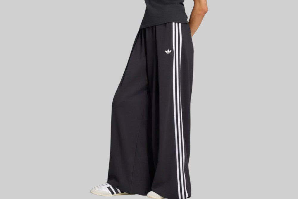 Women's adidas Originals x JENNIE Pleated Track Pants - LD8922