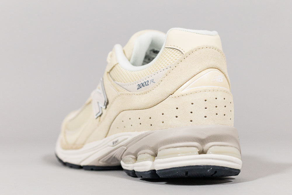 New Balance 2002 &
