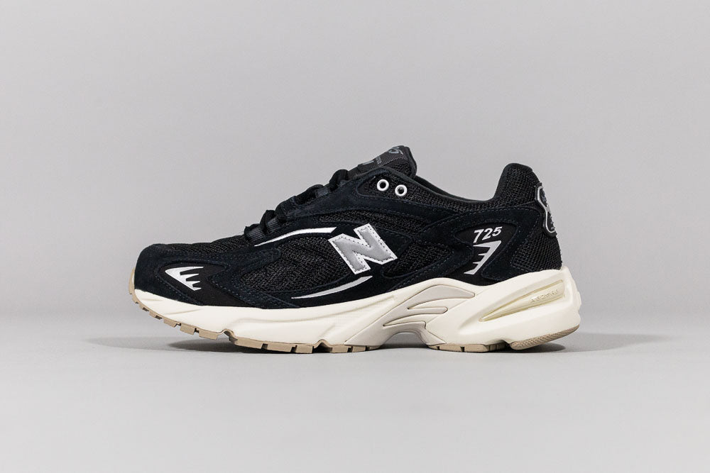 New Balance 725V1 &