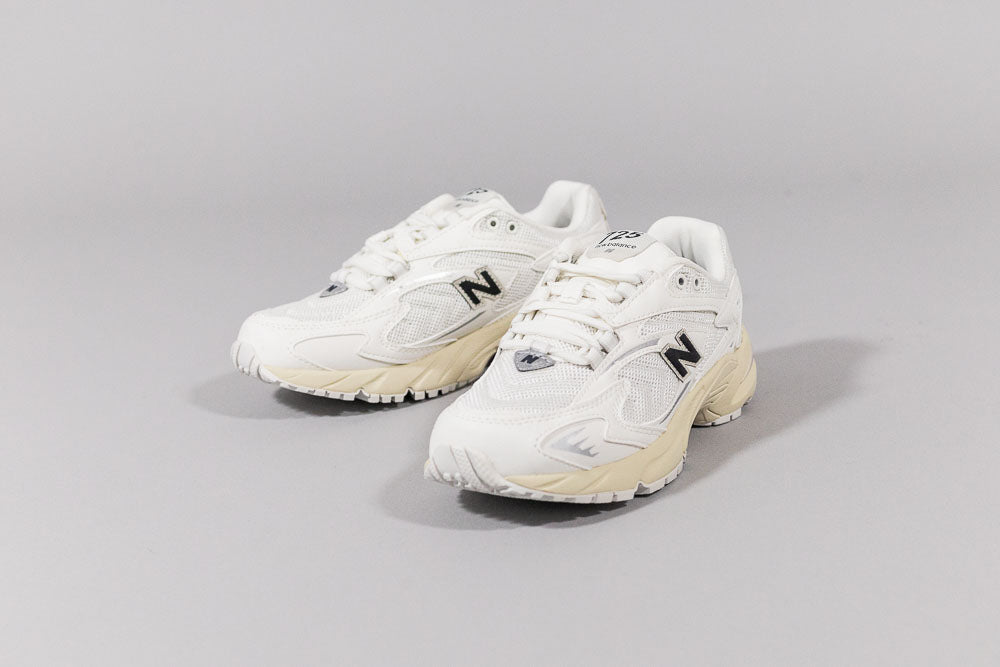 New Balance ML725V1 &