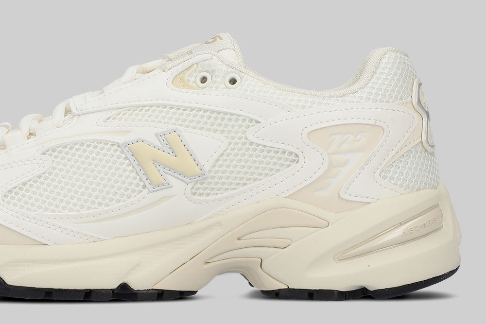 New Balance 725 'Sea Salt'