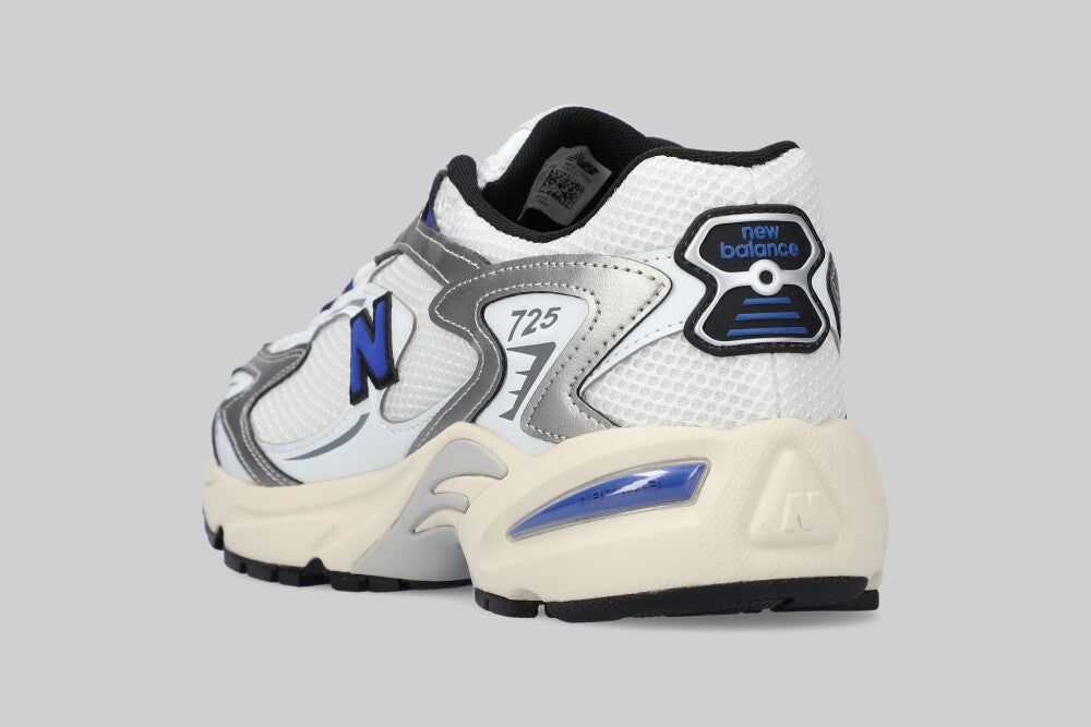 New Balance 725 'White and Blue'