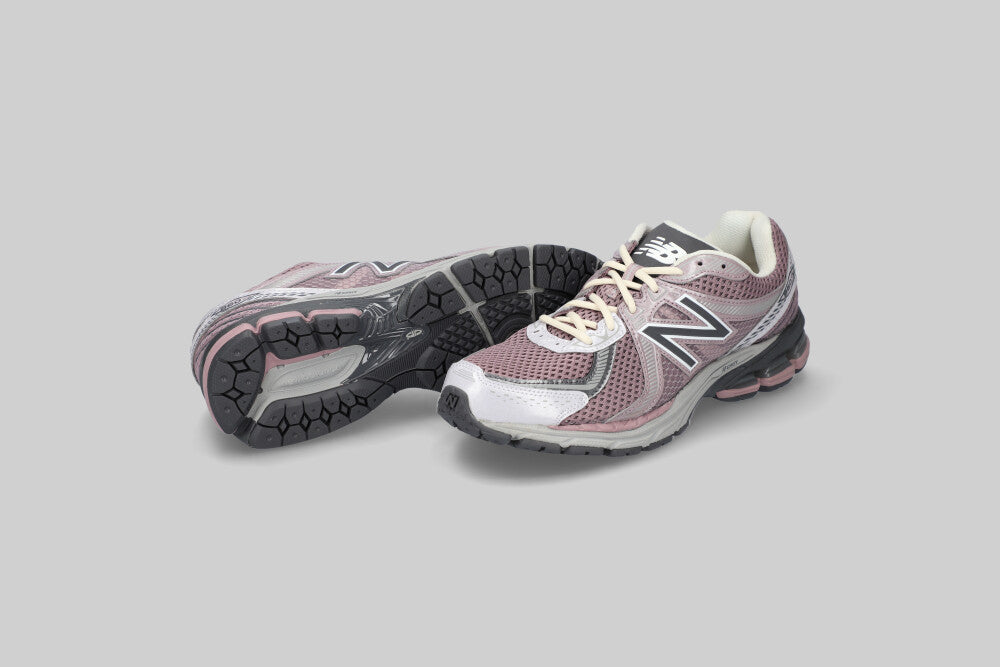 New Balance 860 'Ice Wine'