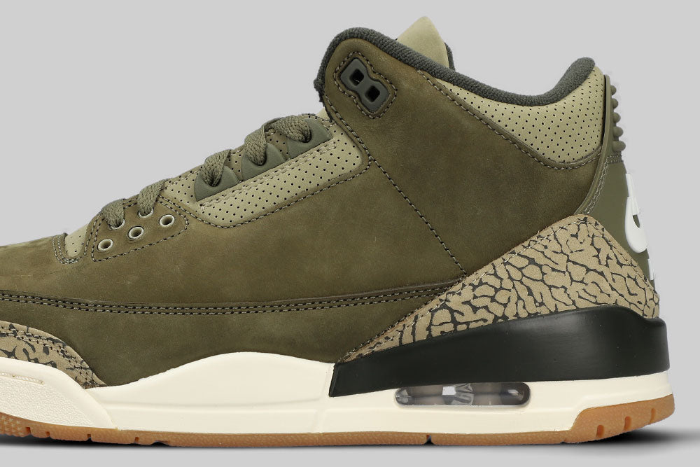 Air Jordan 3 'Medium Olive' - DN3707-202 FTW - SNEAKERS - MEN - ADULT - QS - WI - 25 en Lust México