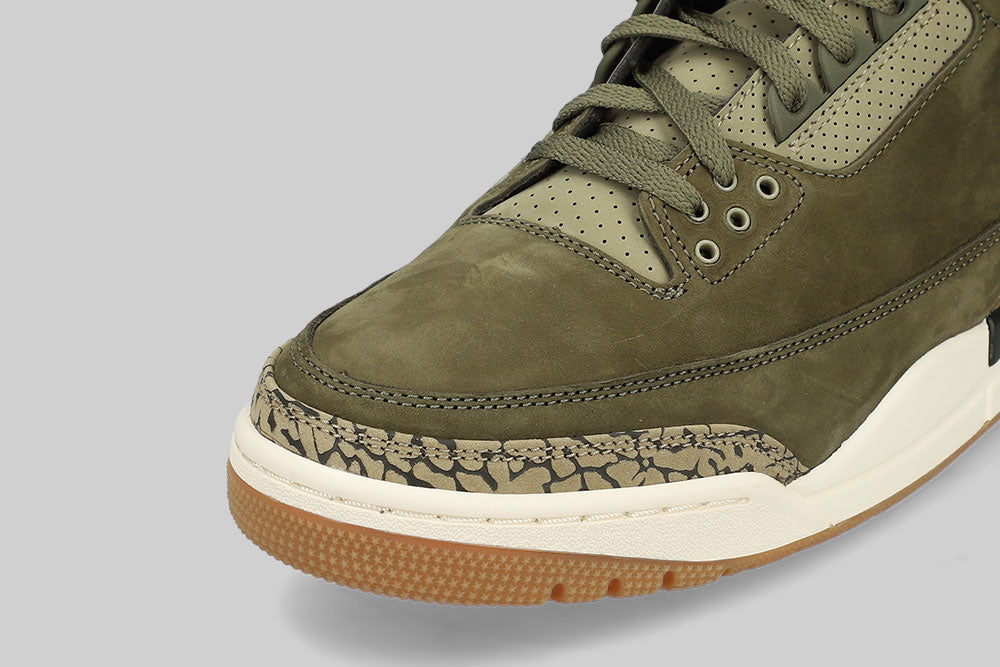 Air Jordan 3 'Medium Olive' - DN3707-202 FTW - SNEAKERS - MEN - ADULT - QS - WI - 25 en Lust México