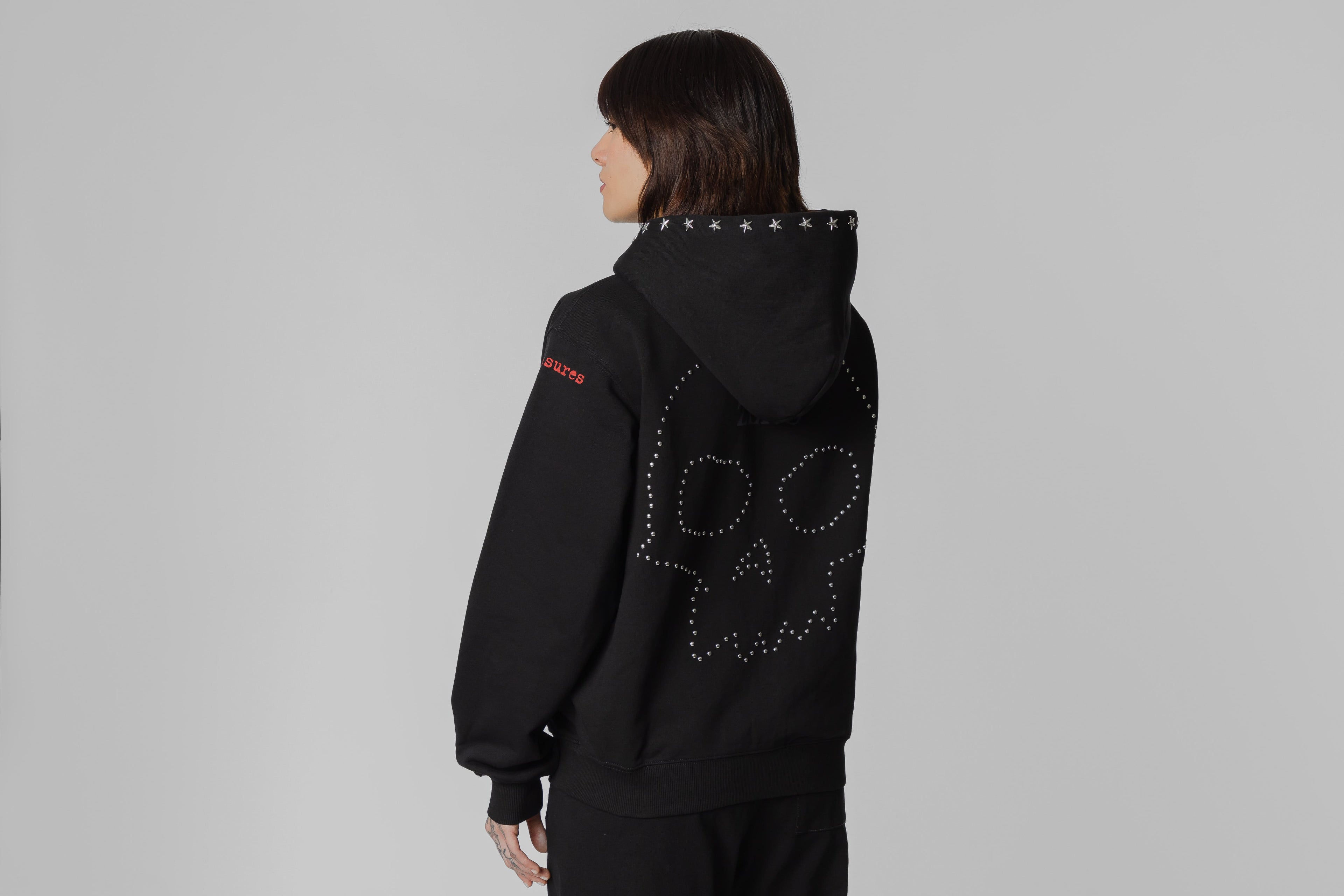 Pleasures Dane Studded Hoodie - P26SPZ002-BLACK - Lust México