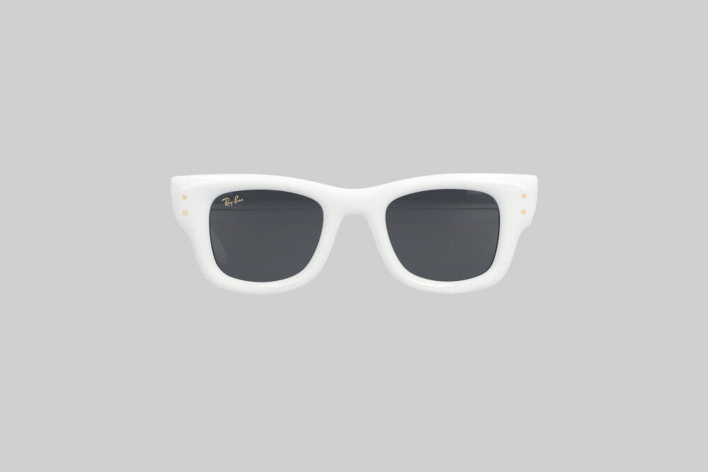 Ray-Ban Wayfarer Puffer Sunglasses 'White'